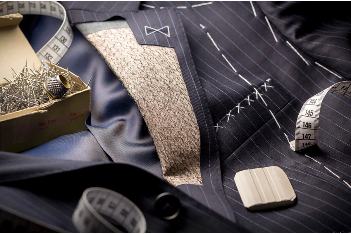 6.-نقش-ابزارآلات-خیاطی-در-تولید-لباس