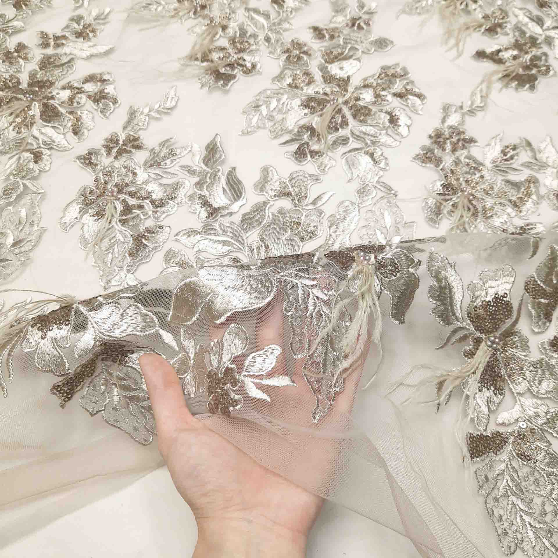 پارچه سوزن دوزی آلیس رنگ طوسی کرم 