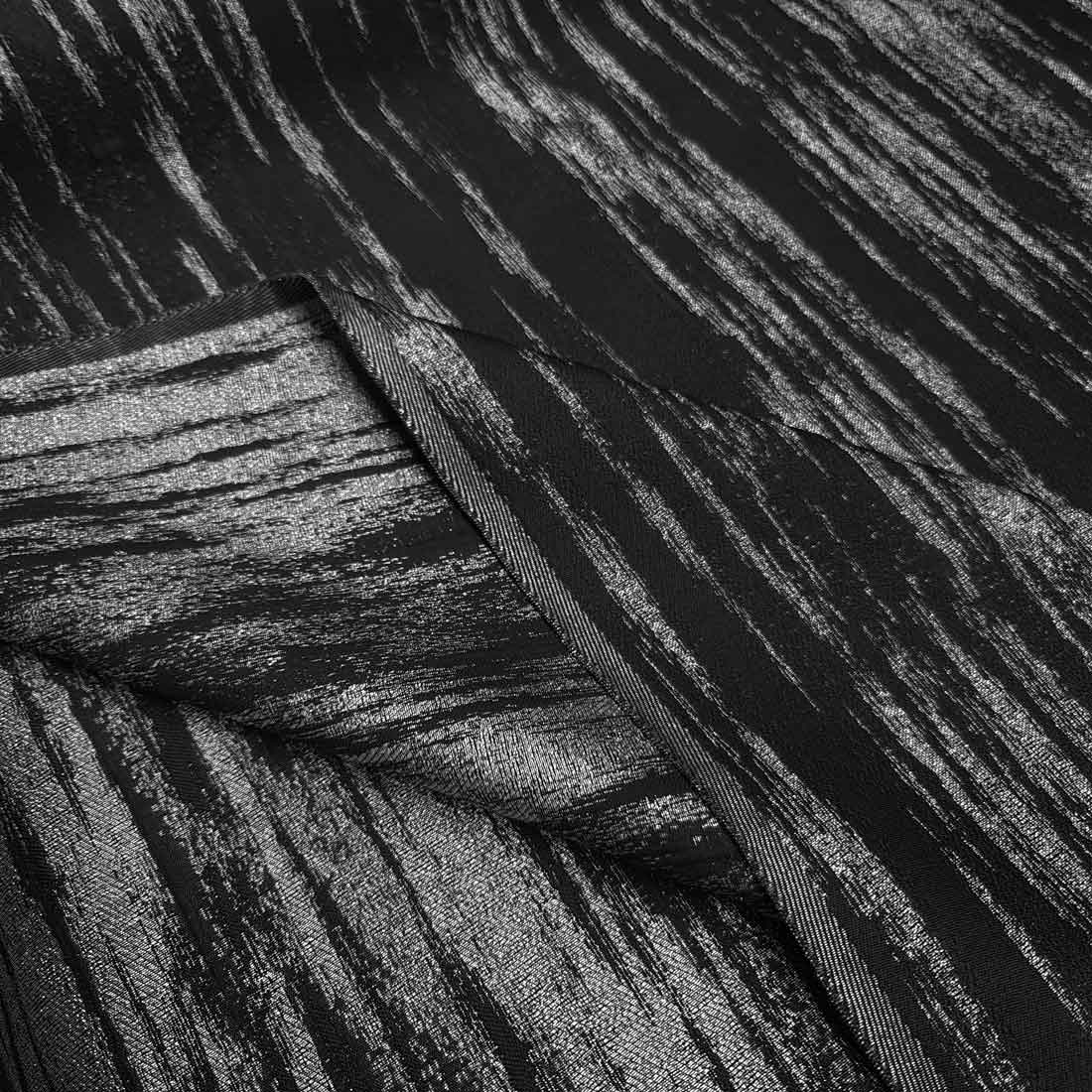 پارچه ژاکارد سیملی ابری رنگ مشکی نقره ای 
