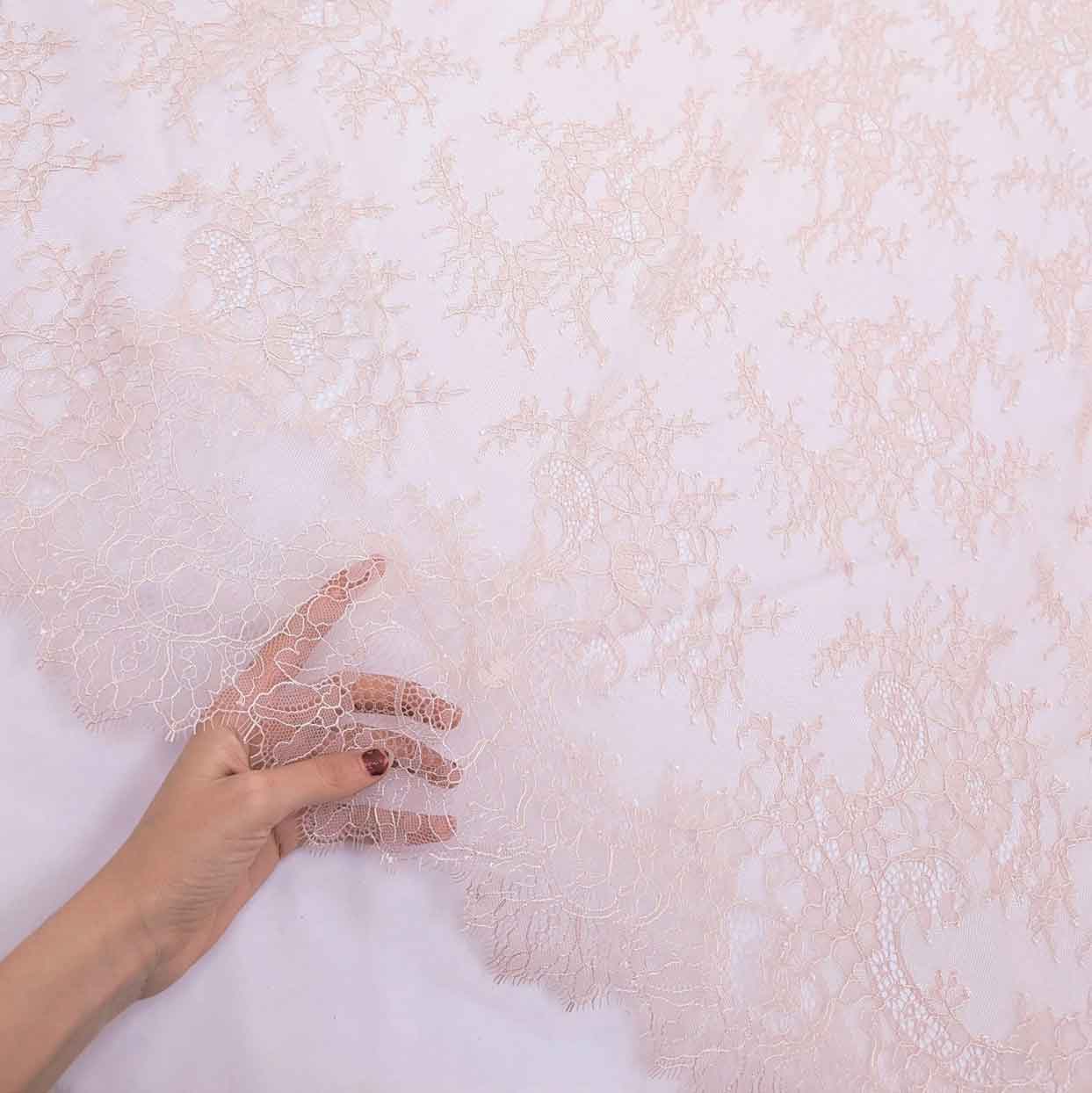 پارچه دانتل شانتیه فرانسه 30837 رنگ صورتی 