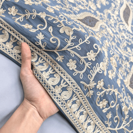 پارچه حریر سوزن دوزی هندی 4 رنگ طوسی آبی 