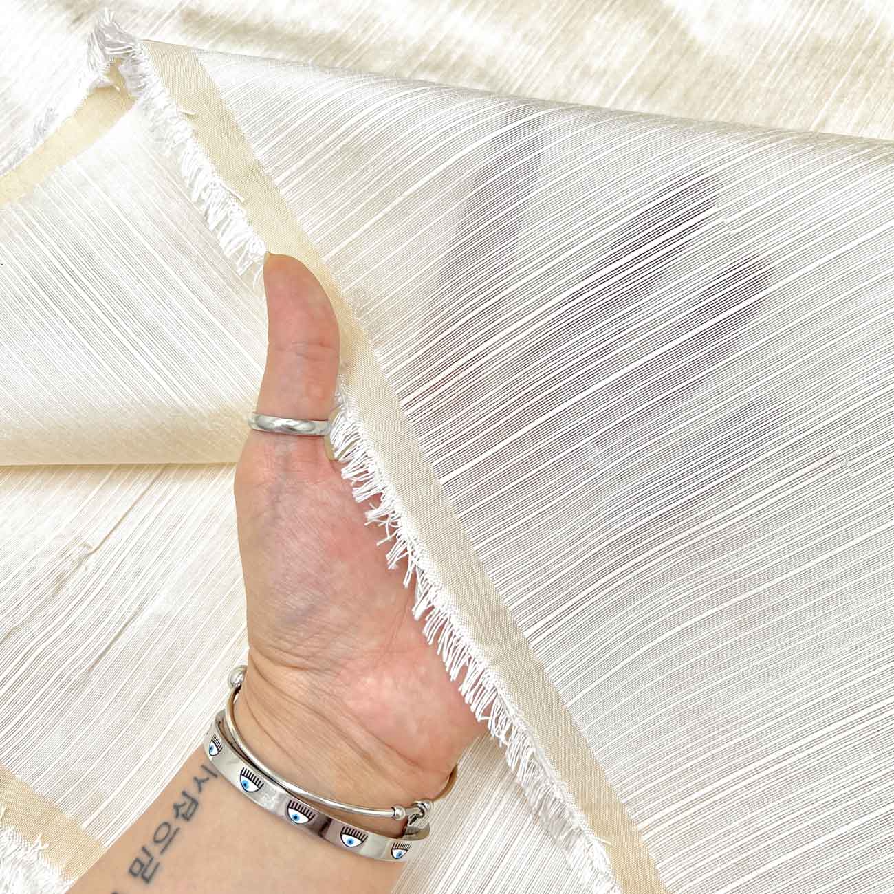 پارچه ابریشم ساده هندی رنگ کره ای 