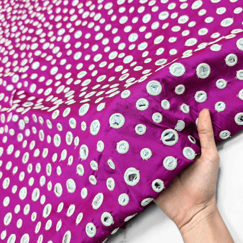 پارچه تافته سوزن دوزی هندی 244 رنگ ارغوانی 