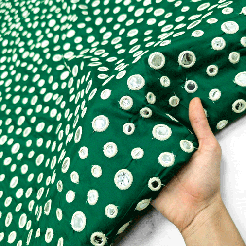 پارچه تافته آینه دوزی هندی 244 رنگ زمردی 