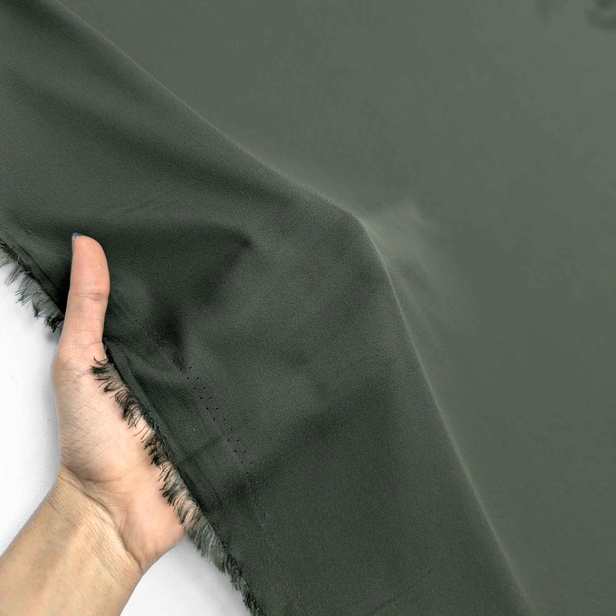 پارچه کرپ حریر ساده رنگ چریکی 42 