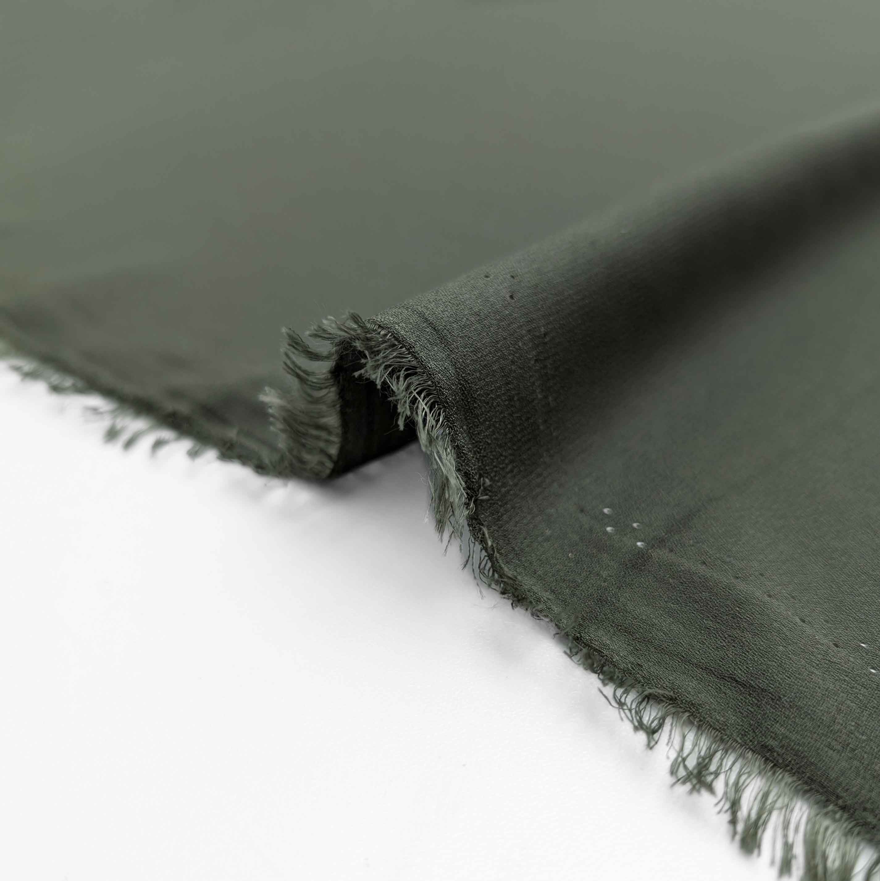 پارچه کرپ حریر ساده رنگ چریکی 42 