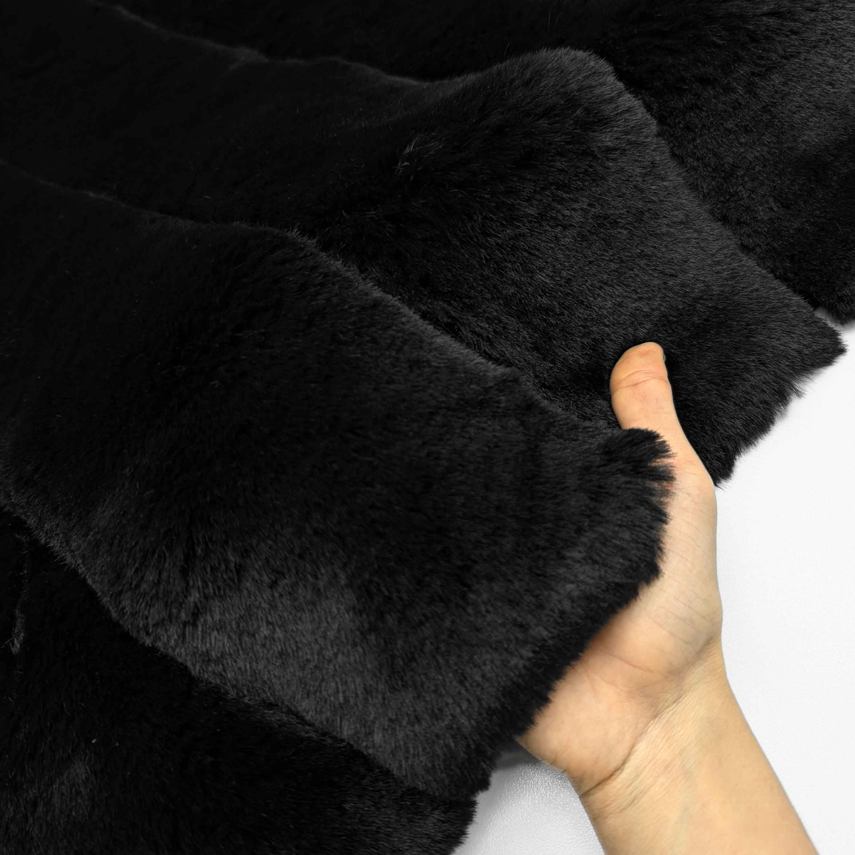 پارچه خز پله ای پرز کوتاه رنگ مشکی 