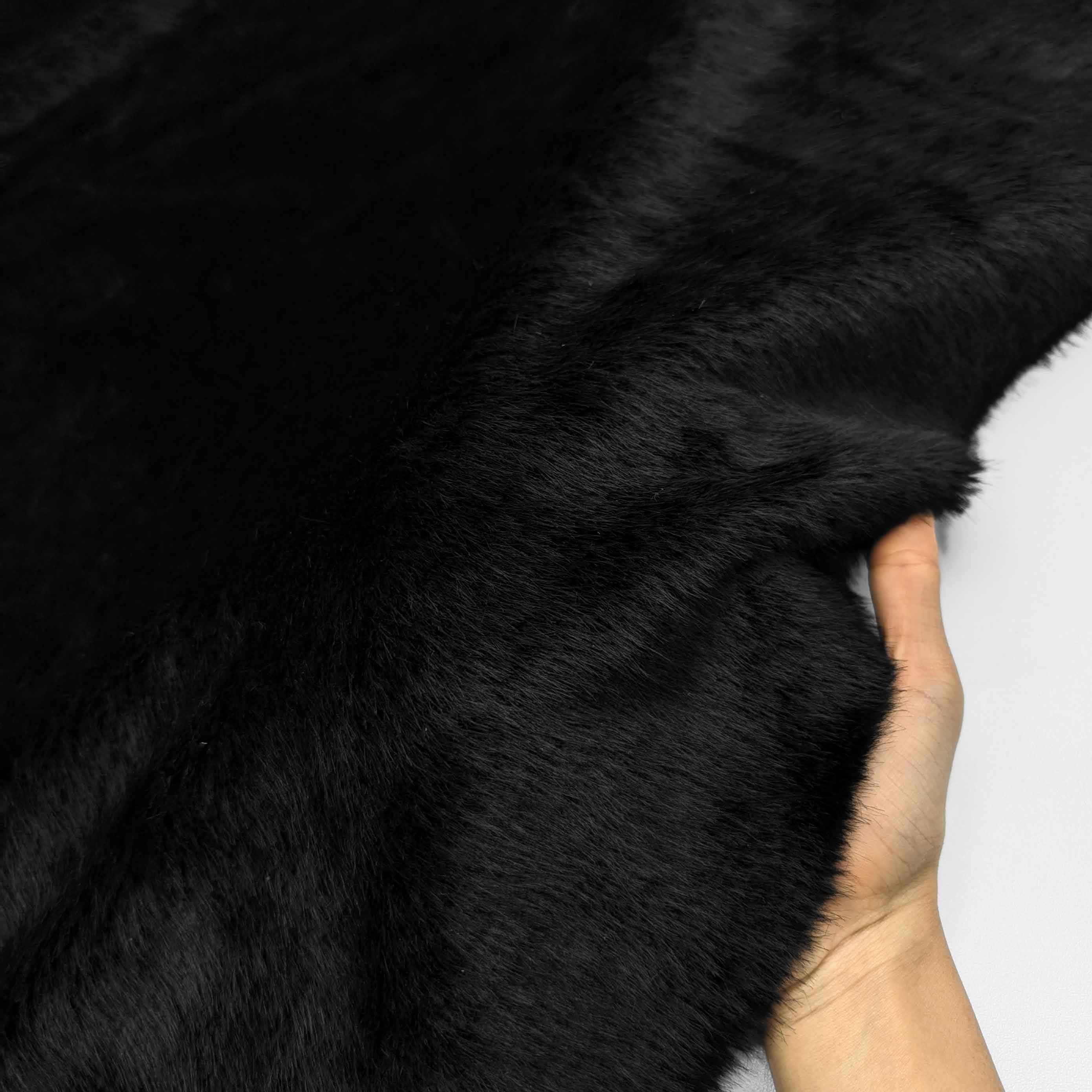 پارچه خز پرز کوتاه رنگ مشکی 