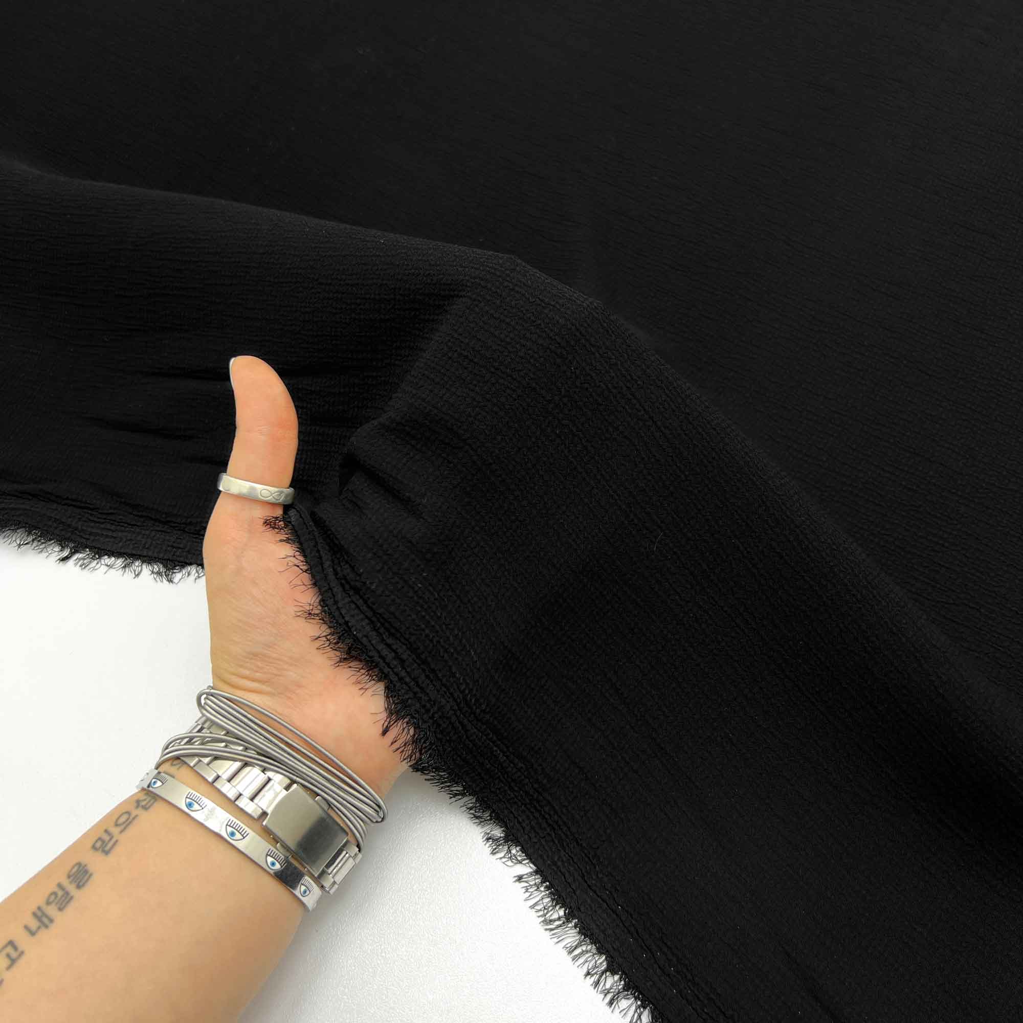 پارچه کرپ K1 اندونزی رنگ مشکی 