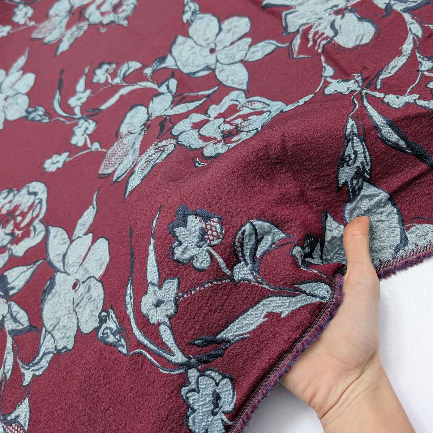 پارچه ژاکارد پفکی ترک 230 رنگ عنابی 