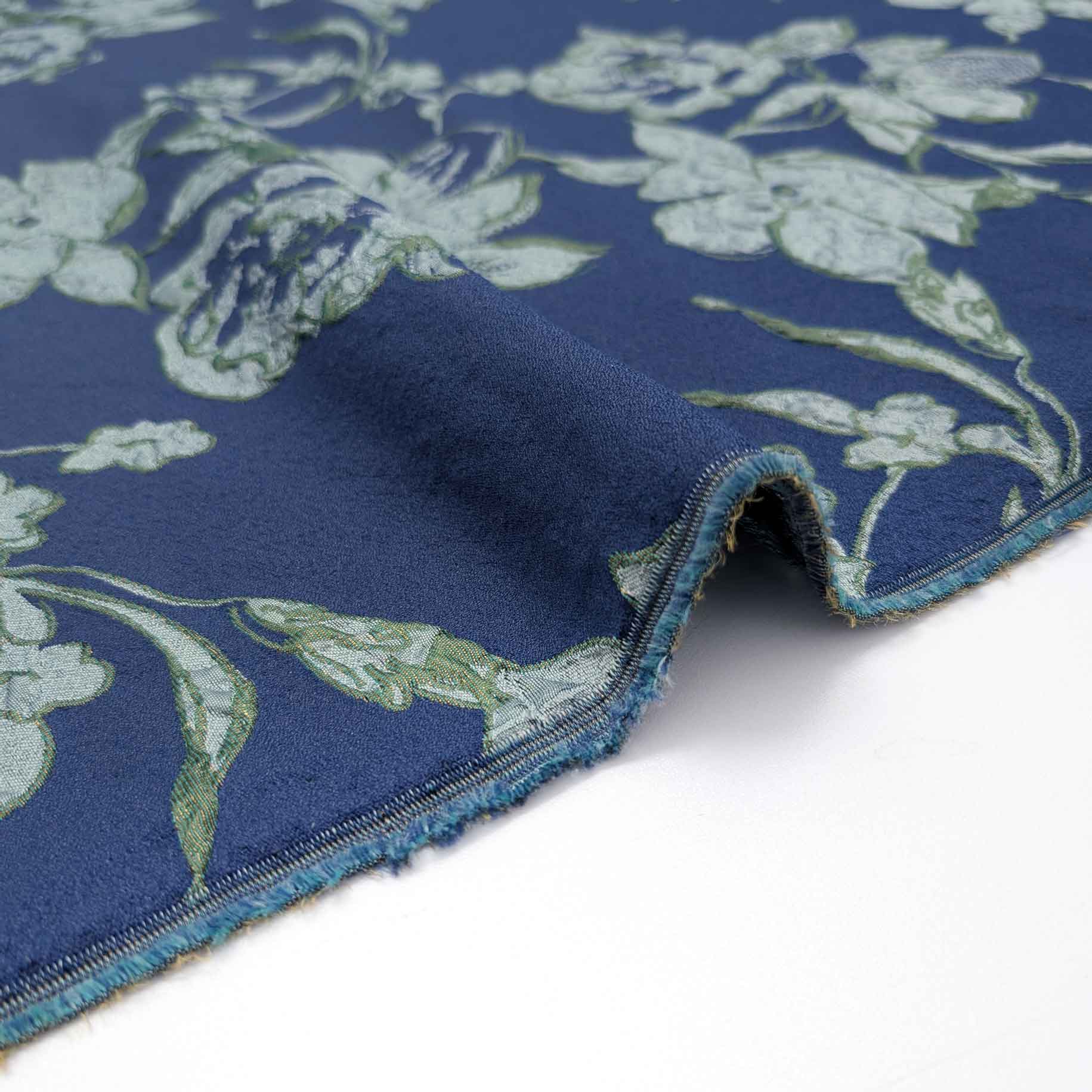 پارچه ژاکارد پفکی ترک 230 رنگ سرمه ای 