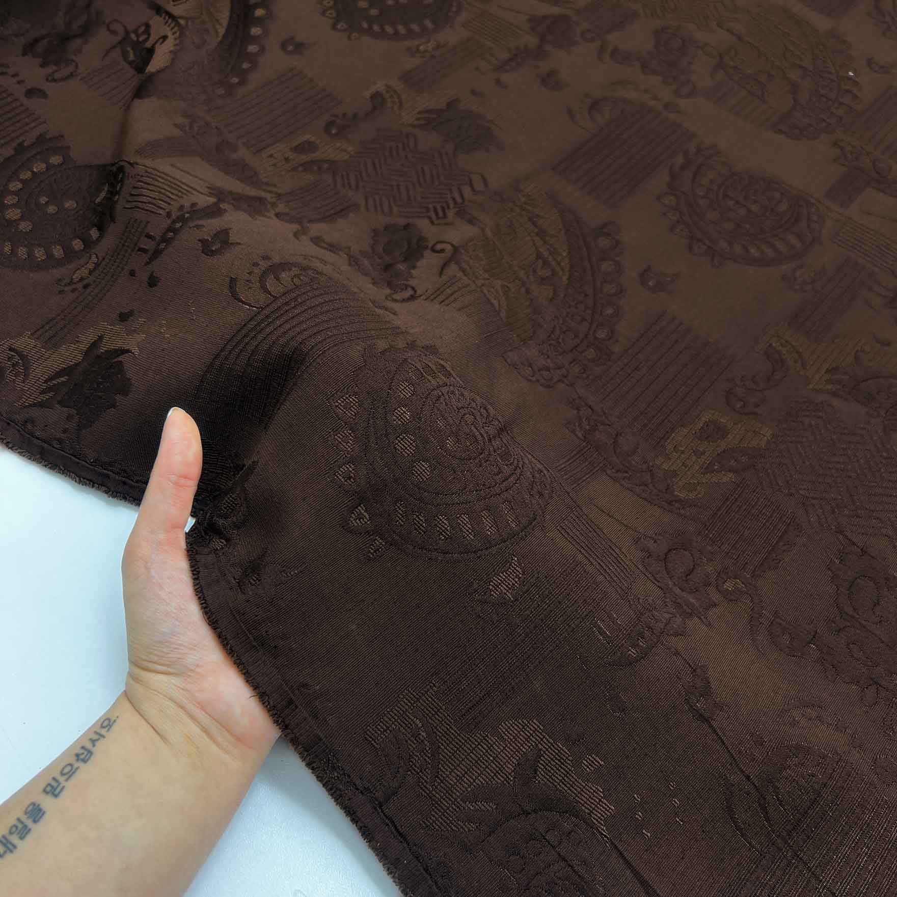 پارچه ژاکارد کتان 234 رنگ شکلاتی 