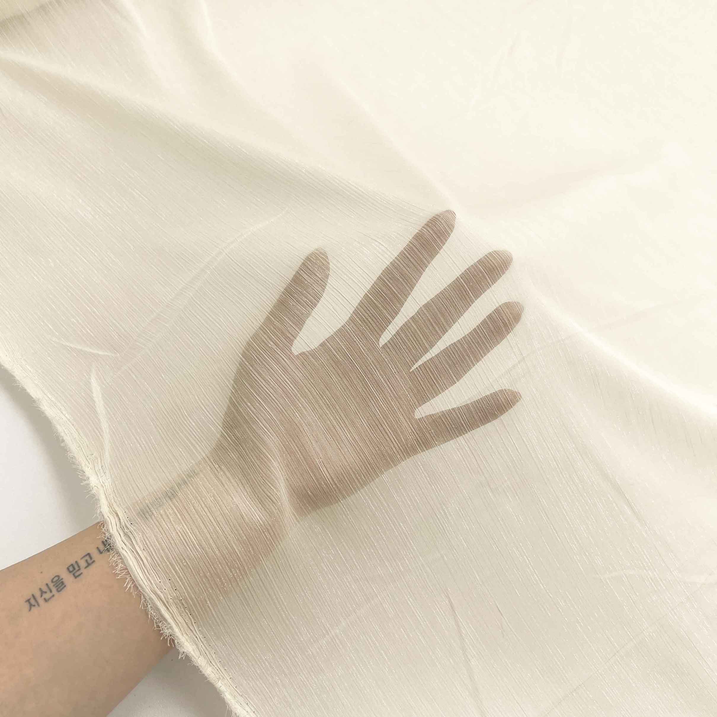 پارچه حریر شاین رنگ کرم یخی 