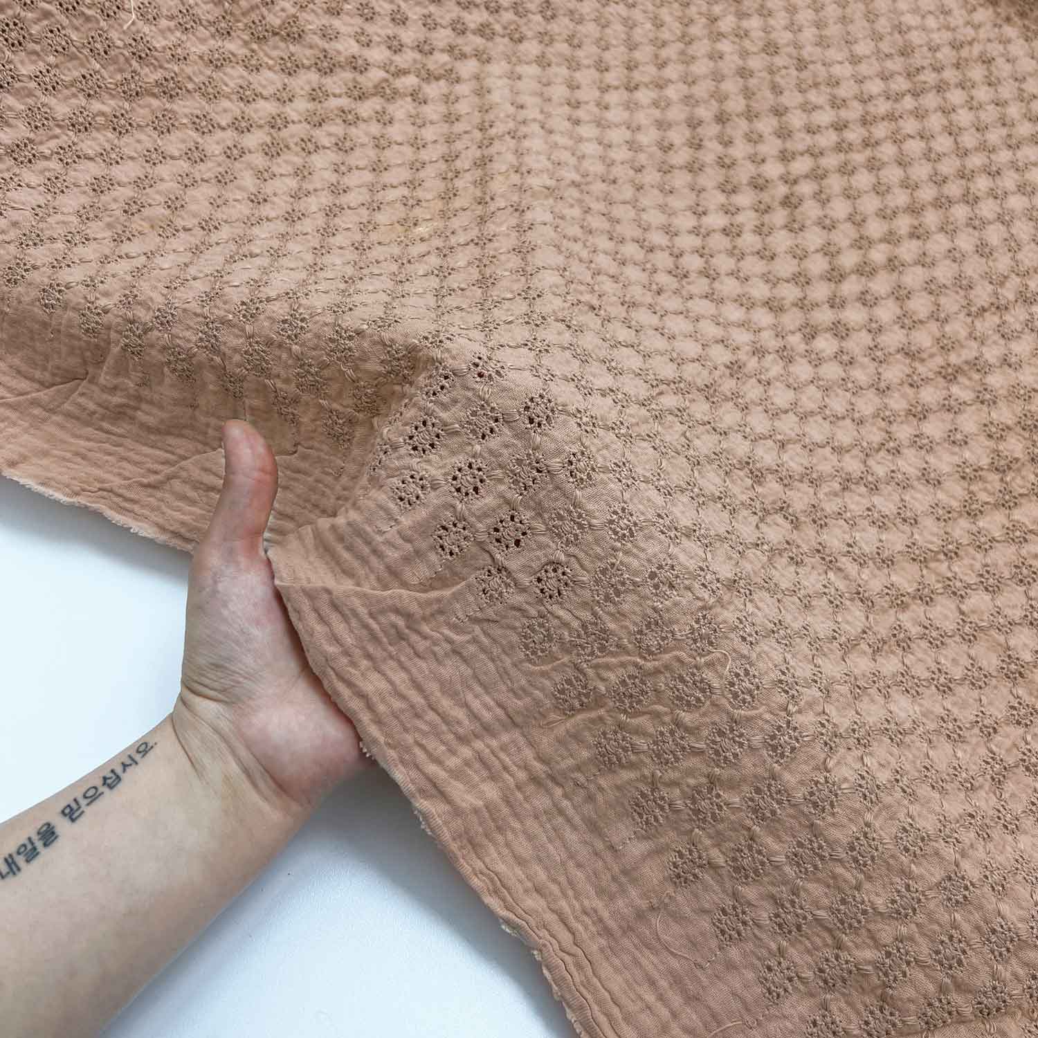 پارچه وال بوندینگ خامه دوزی رنگ نسکافه ای 