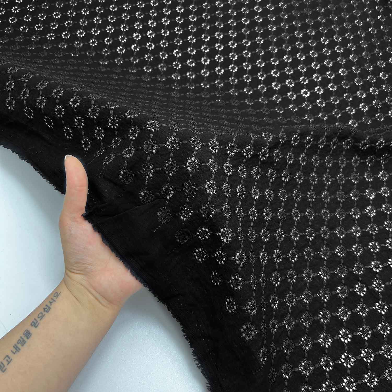 پارچه وال بوندینگ خامه دوزی رنگ مشکی 