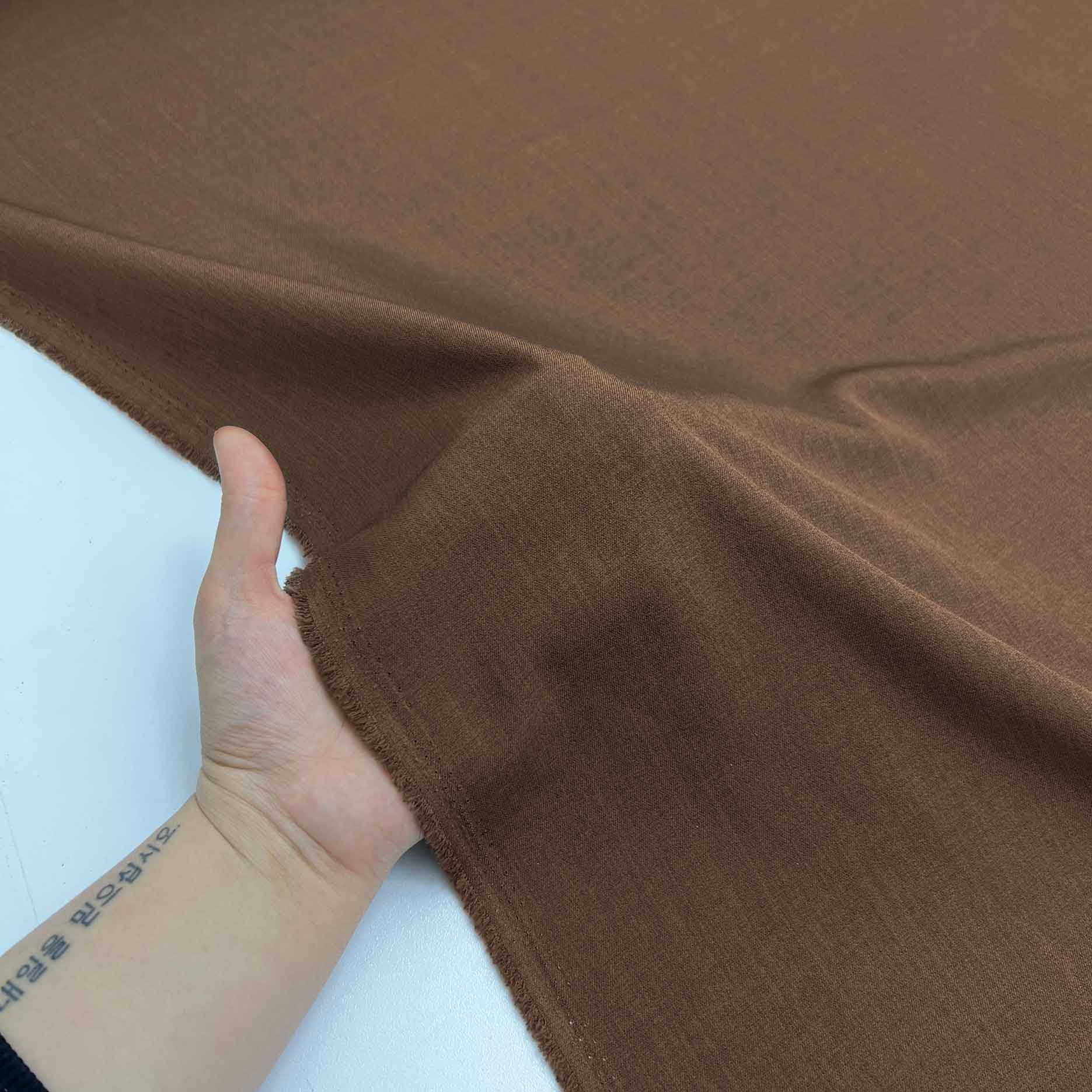 پارچه فاستونی گاباردین رنگ کاکایویی 