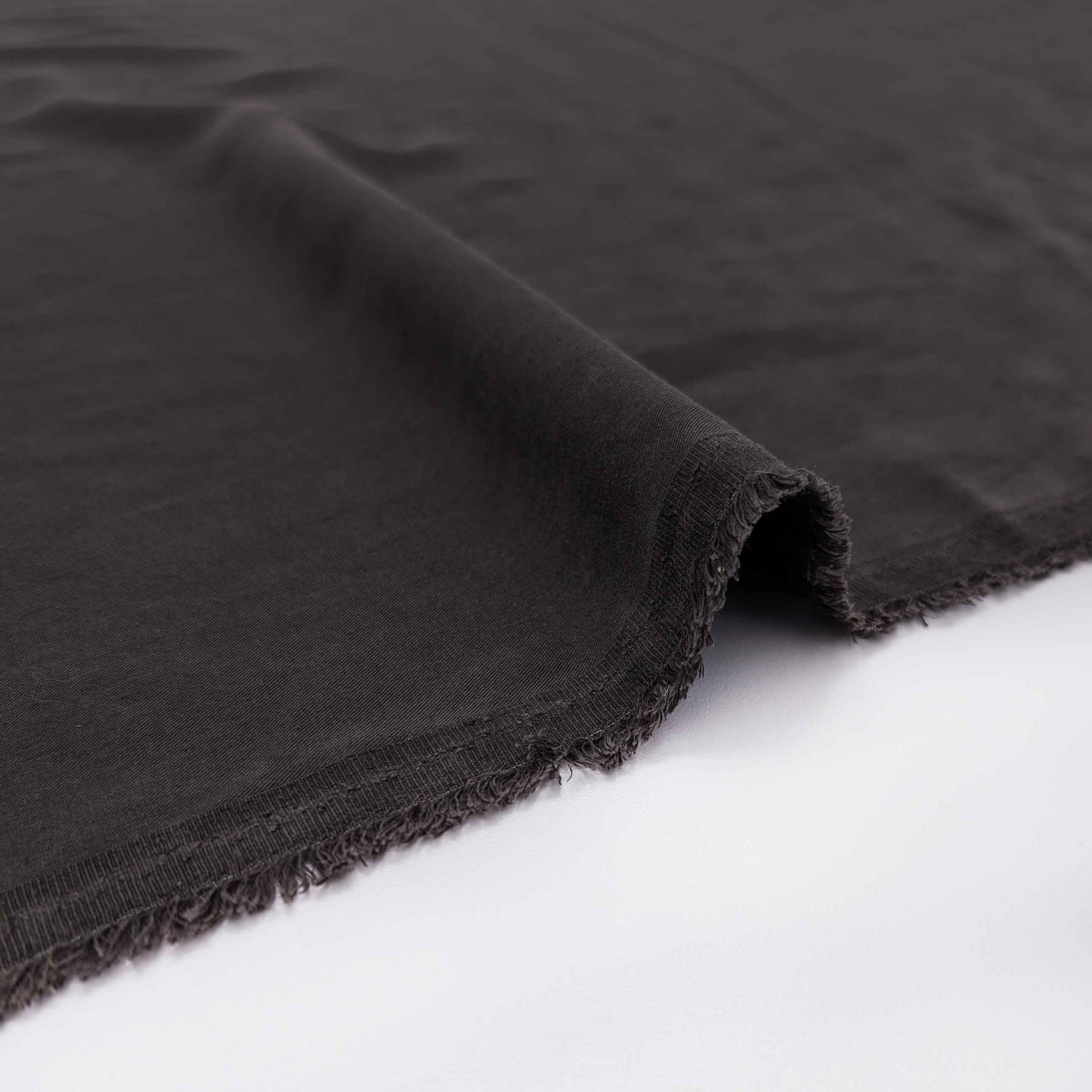 پارچه لیوسل ساده رنگ بادمجانی کبود 