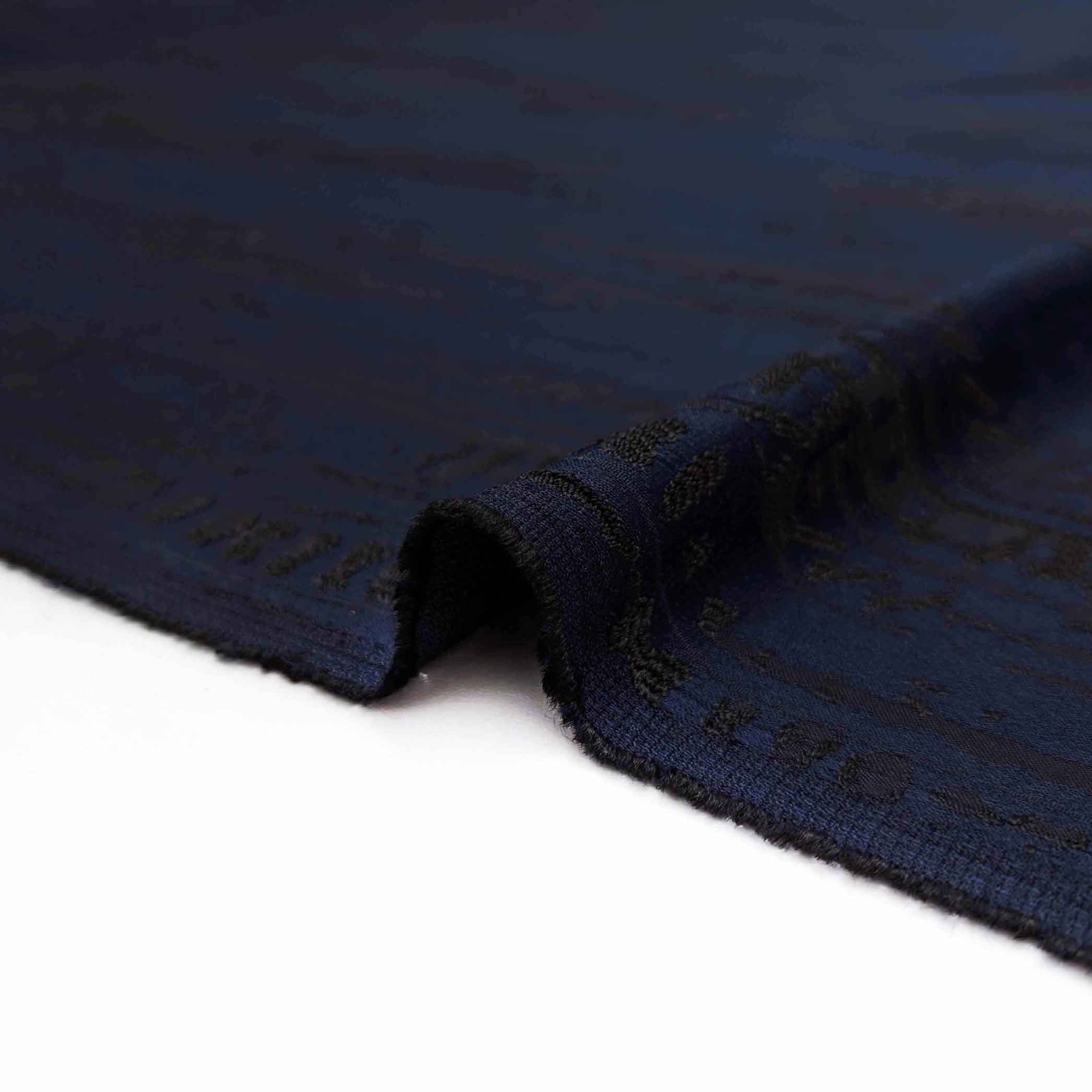 پارچه ژاکارد ویسکوز 204 رنگ سرمه ای مشکی 