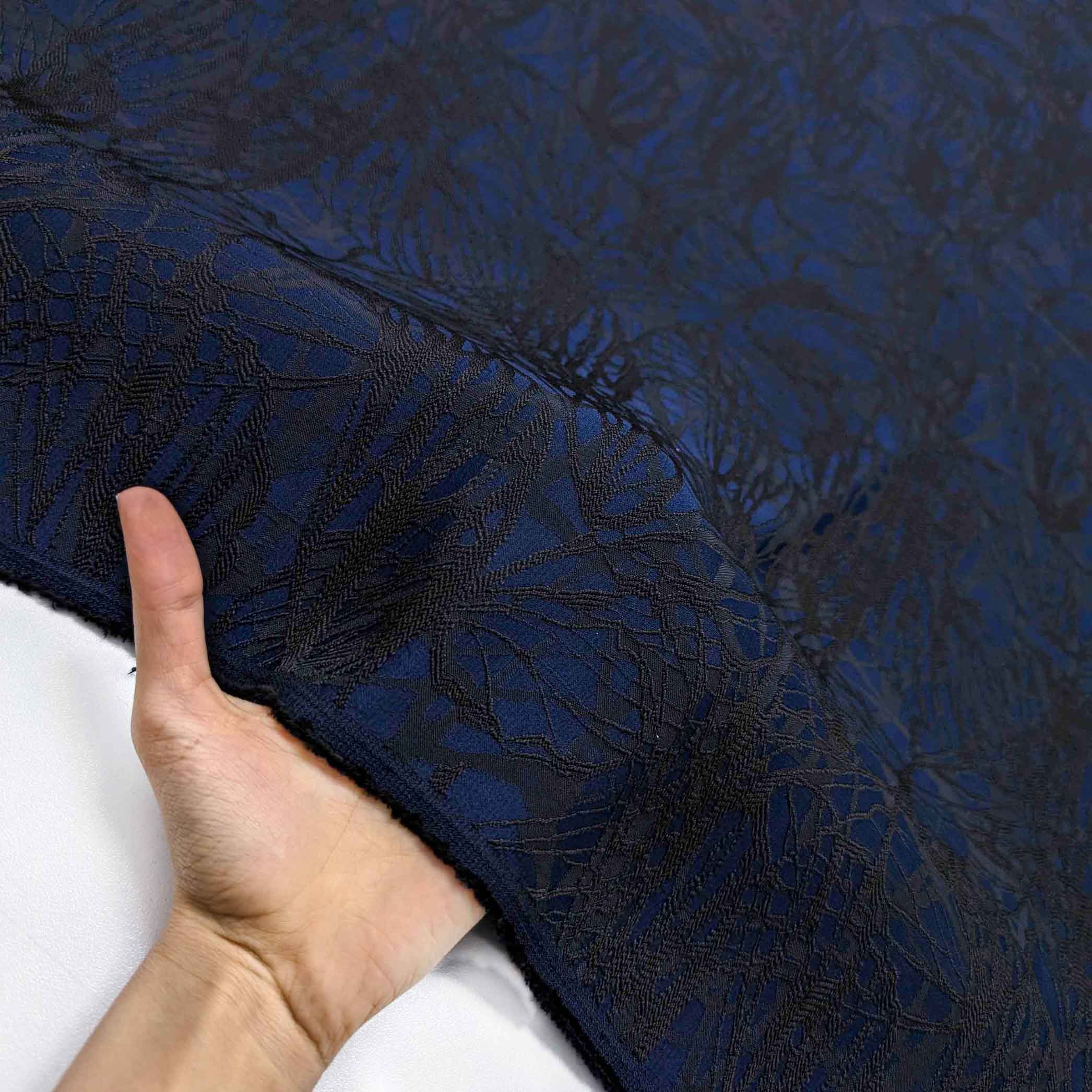 پارچه ژاکارد ویسکوز 206 رنگ سرمه ای مشکی + 