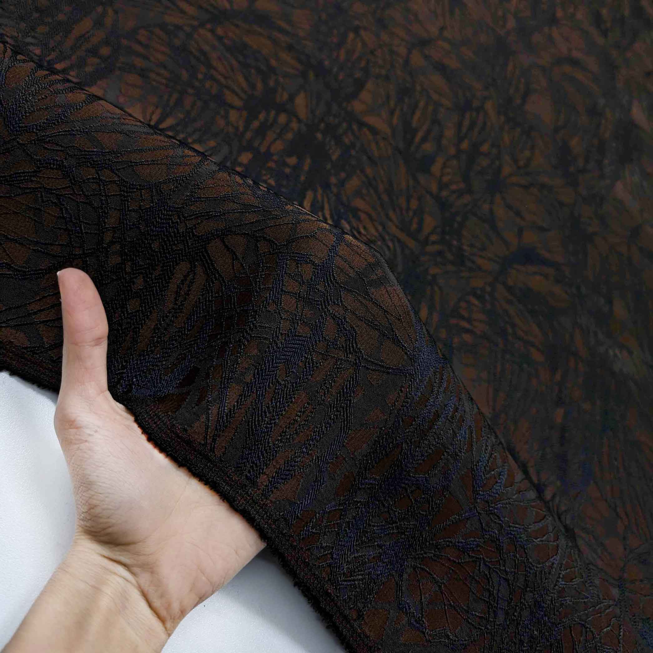 پارچه ژاکارد ویسکوز 206 رنگ شکلاتی مشکی + 