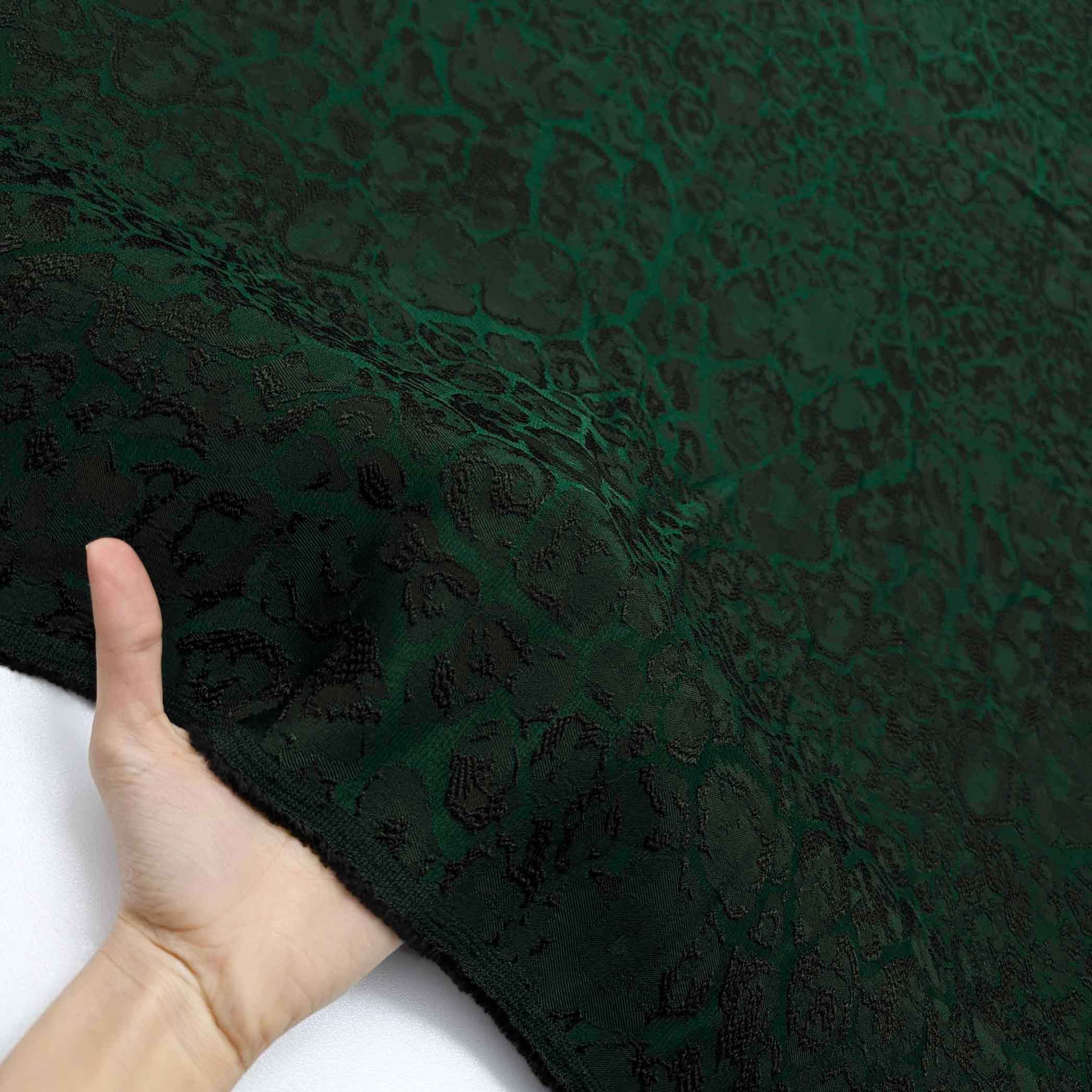 پارچه ژاکارد ویسکوز 207 رنگ سبز مشکی 