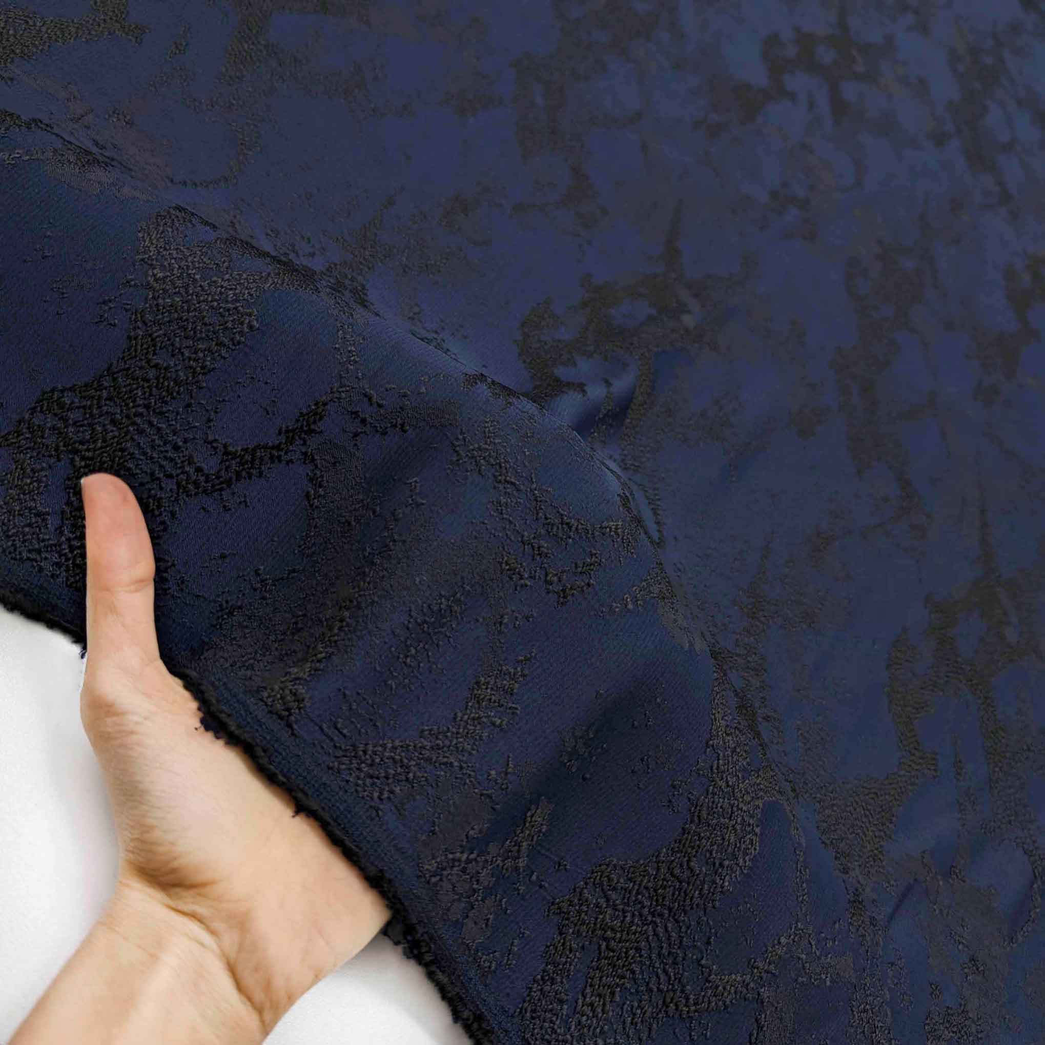 پارچه ژاکارد ویسکوز 218 رنگ سرمه ای مشکی 