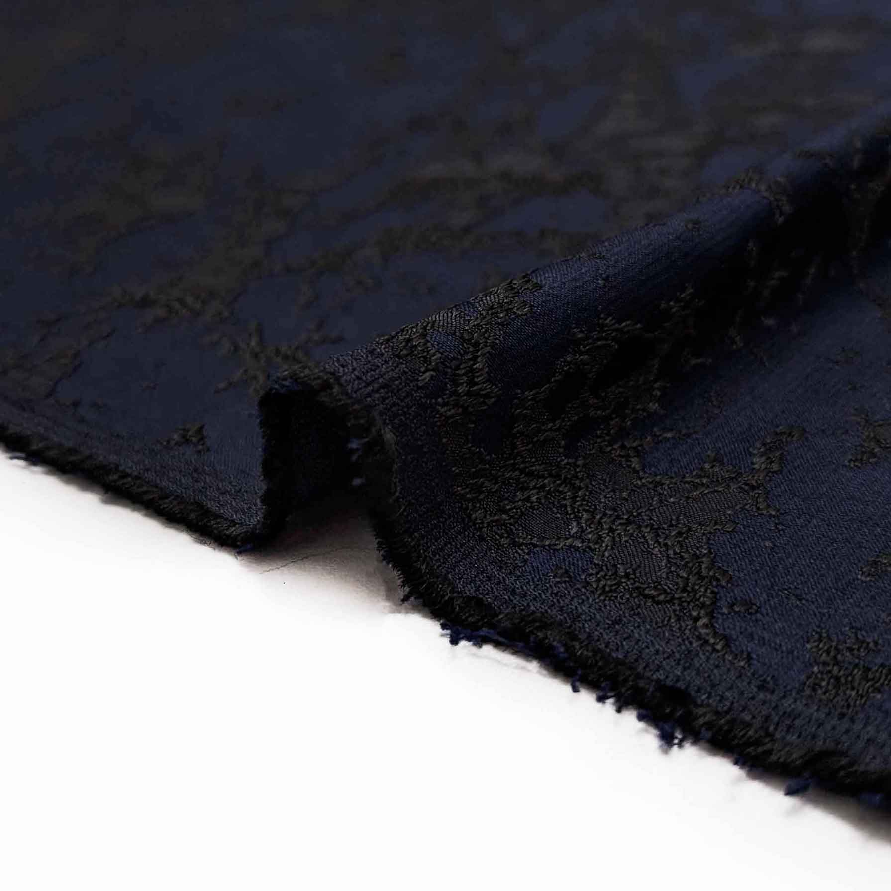 پارچه ژاکارد ویسکوز 220 رنگ سرمه ای مشکی 