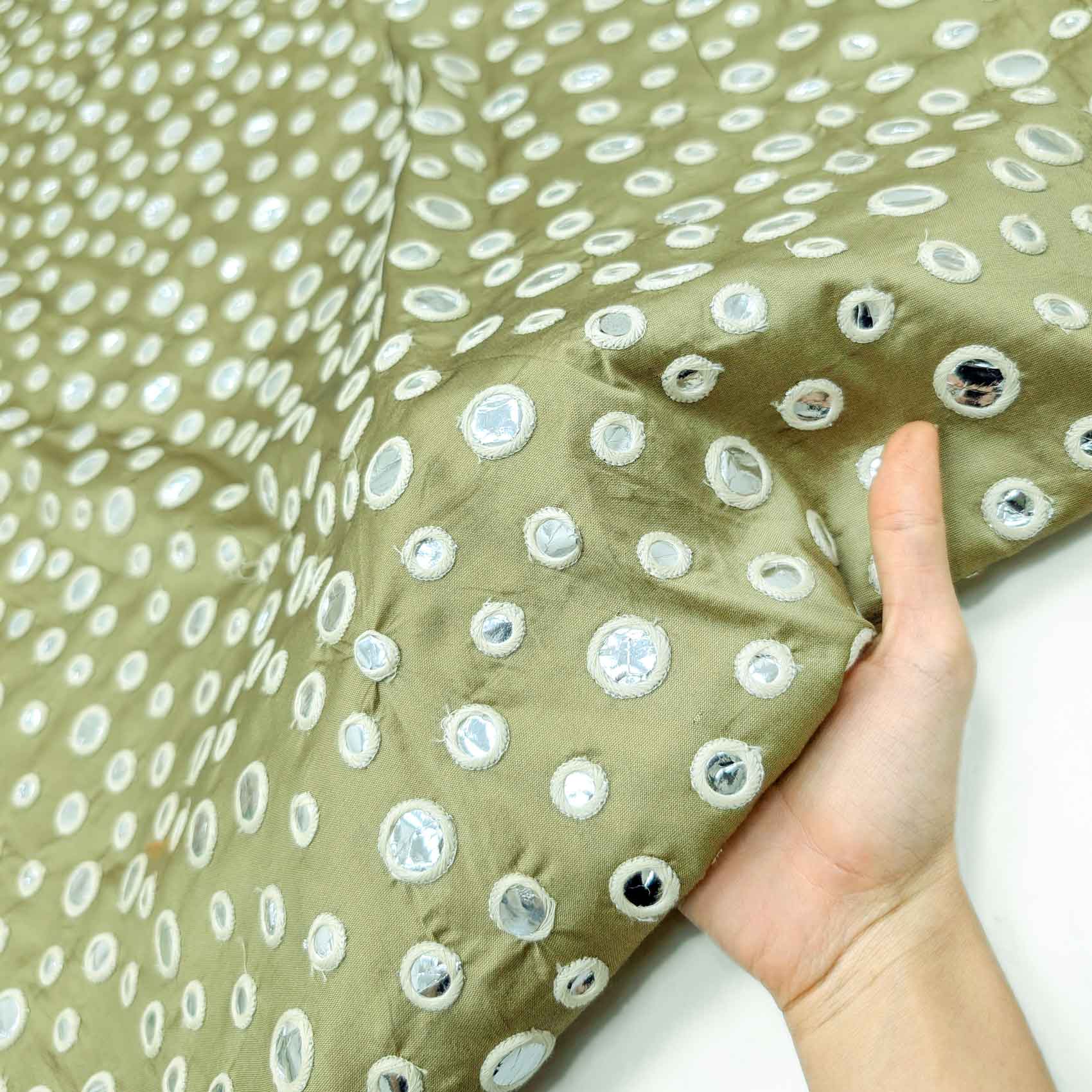 پارچه تافته آینه دوزی هندی 244 رنگ کاهویی 