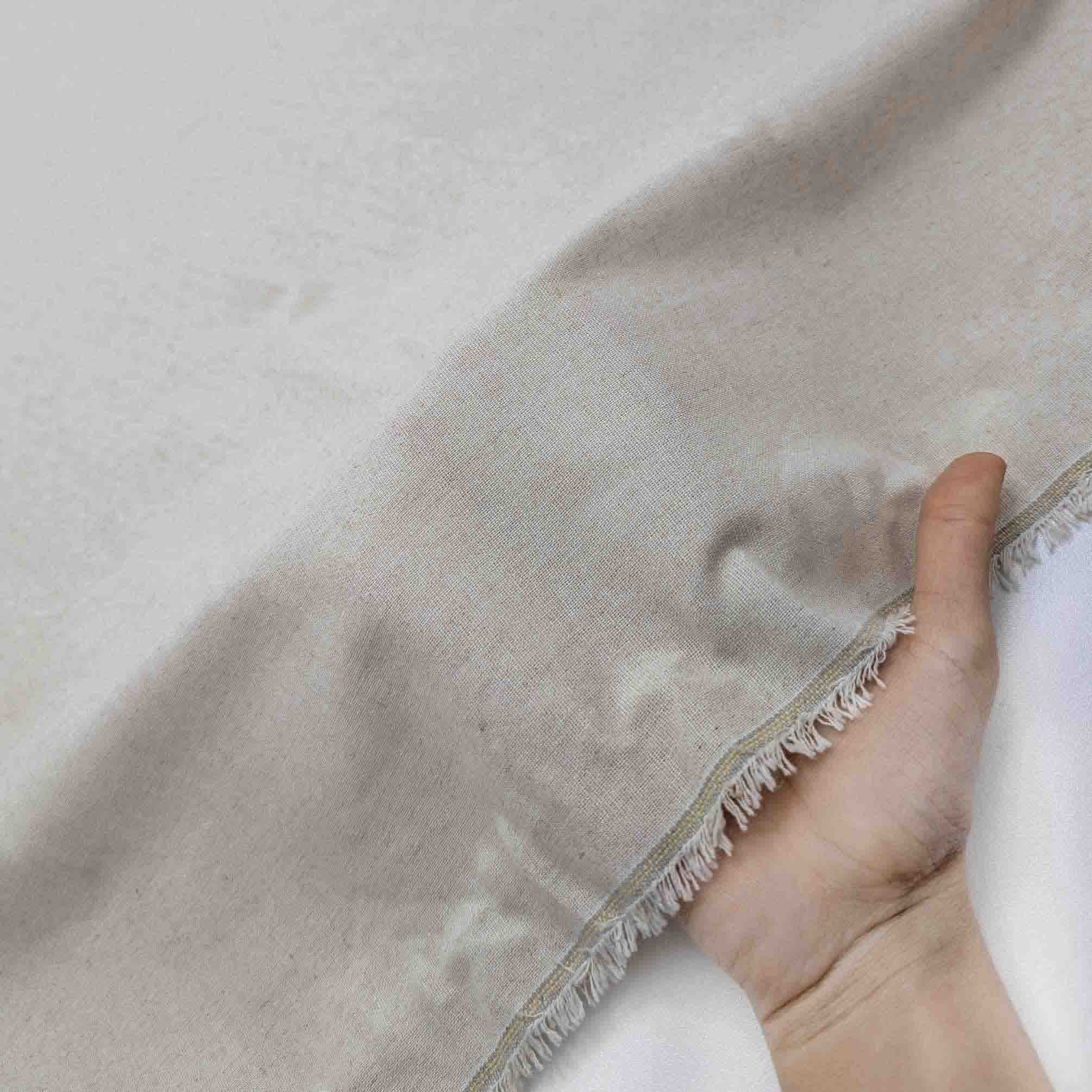 پارچه لینن ساده برشکا رنگ نچرال 