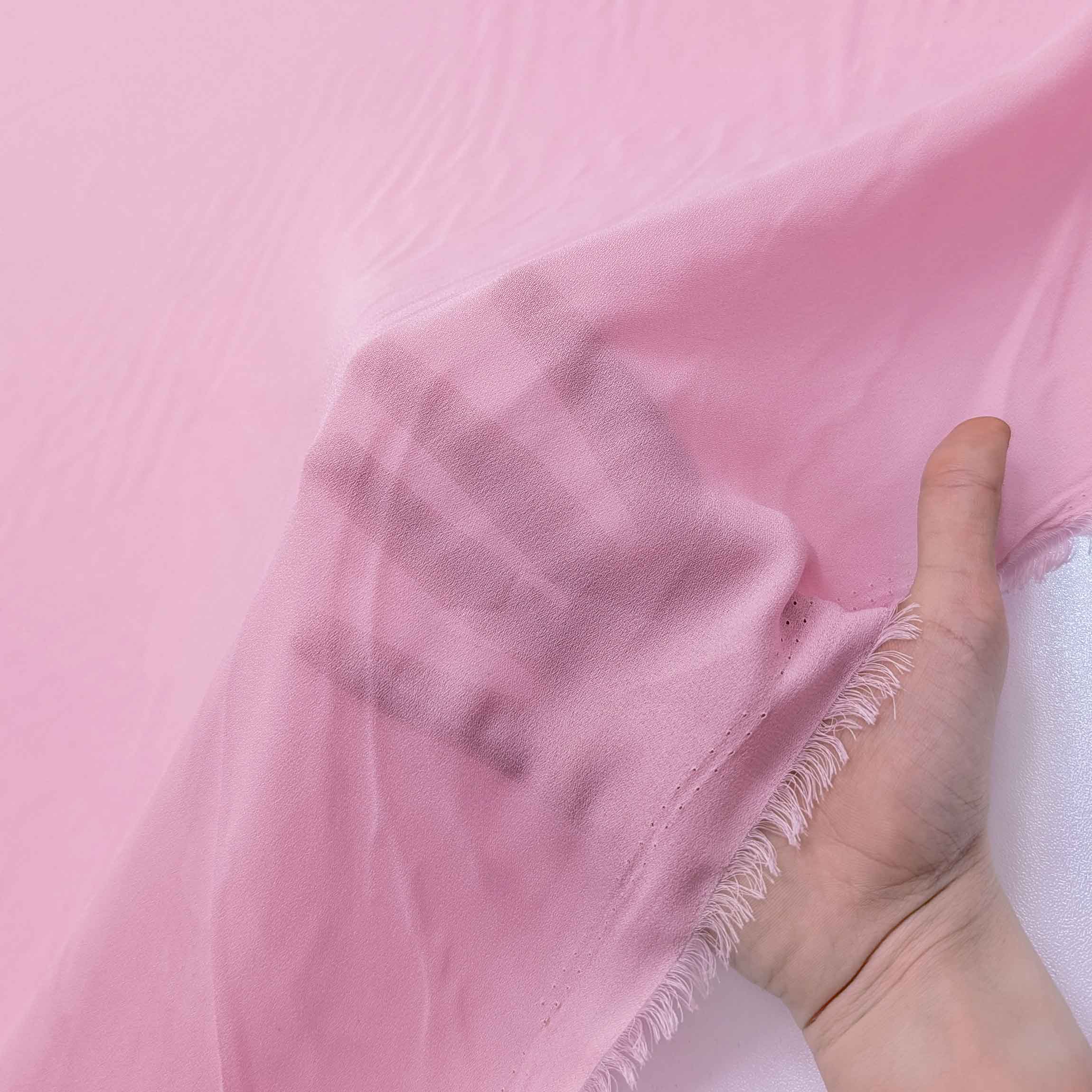 پارچه کرپ حریر ساده رنگ صورتی 