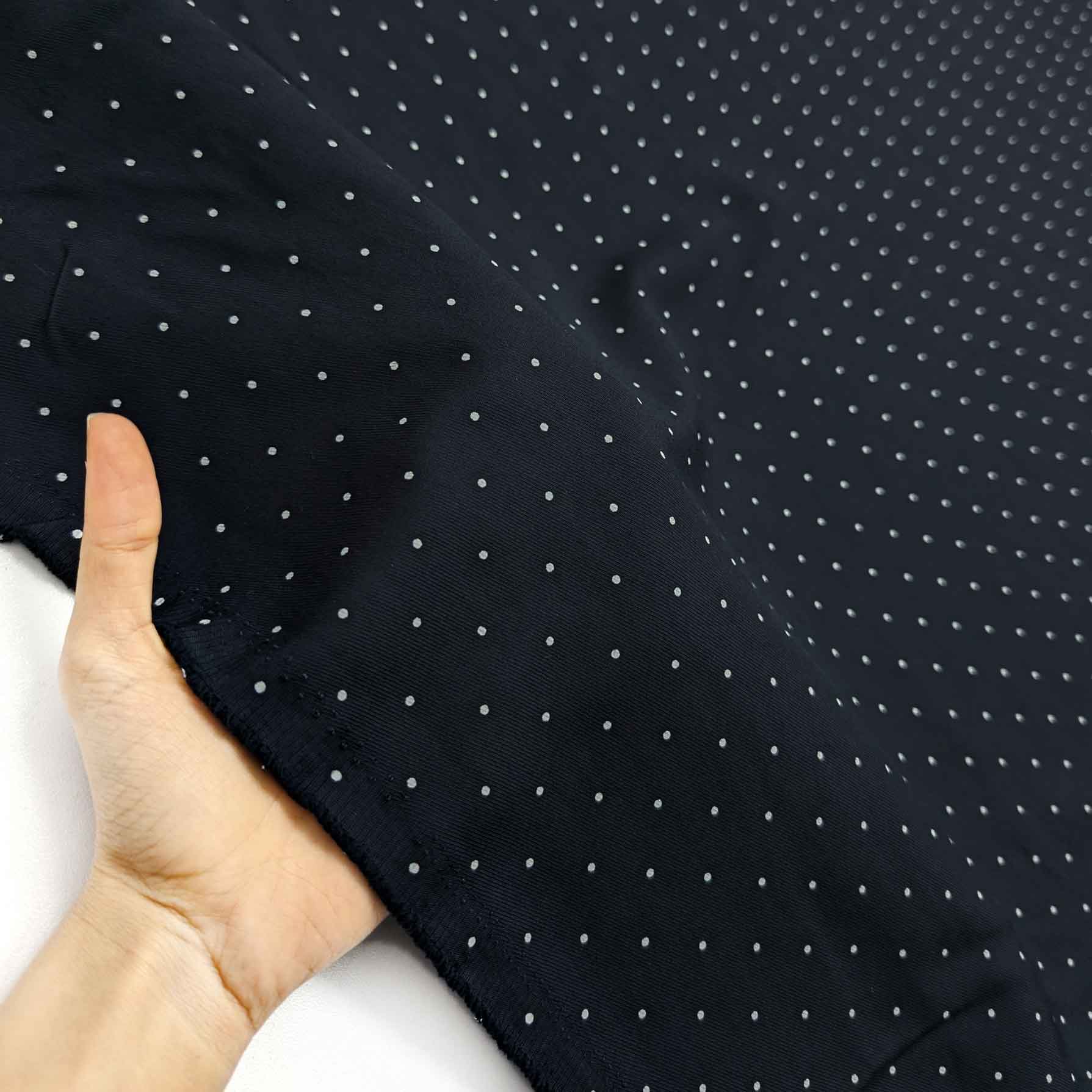 پارچه کتان سیلک خالدار رنگ سرمه ای 