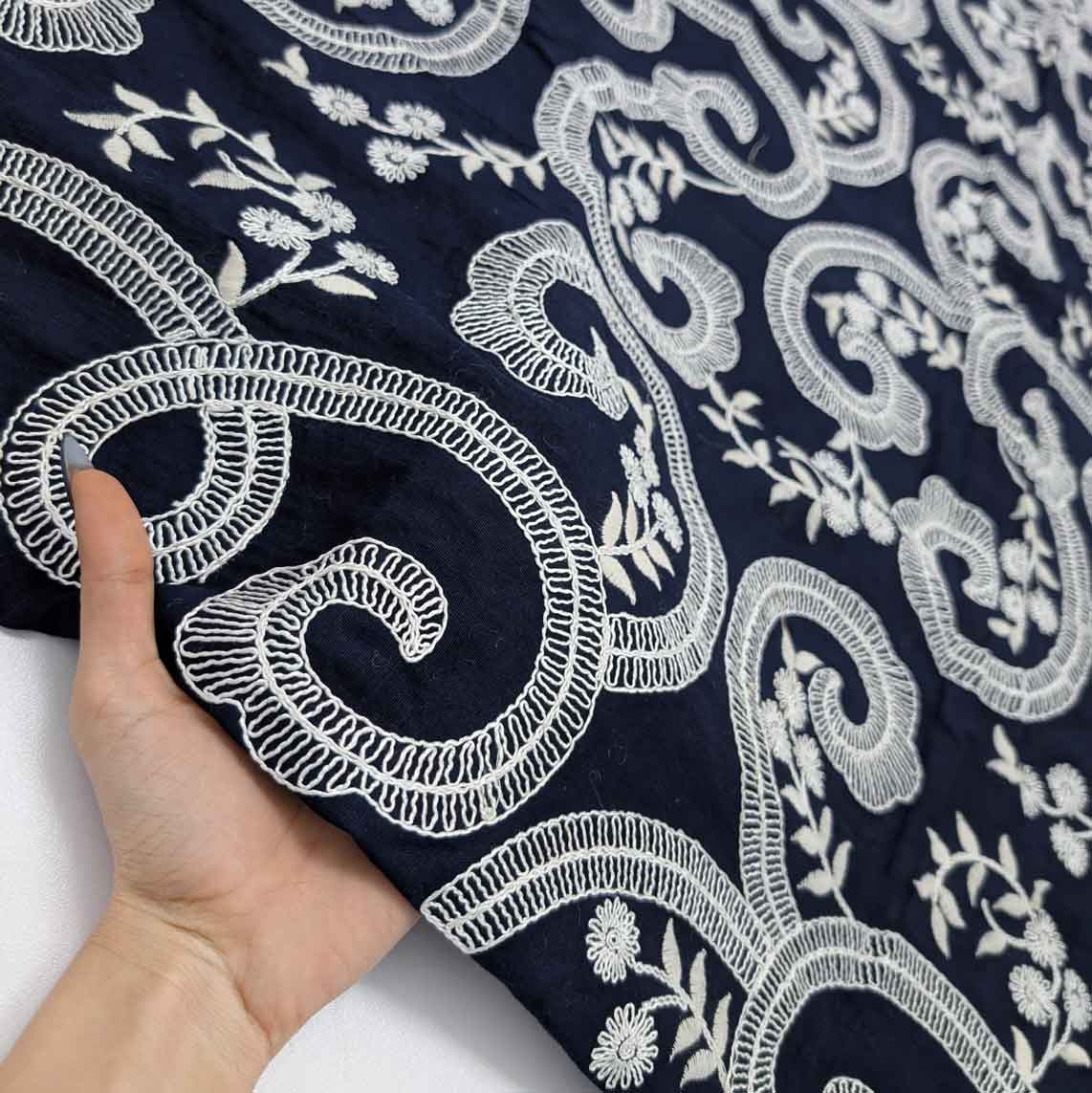 پارچه لینن سوزن دوزی هندی 143 رنگ 138-2 