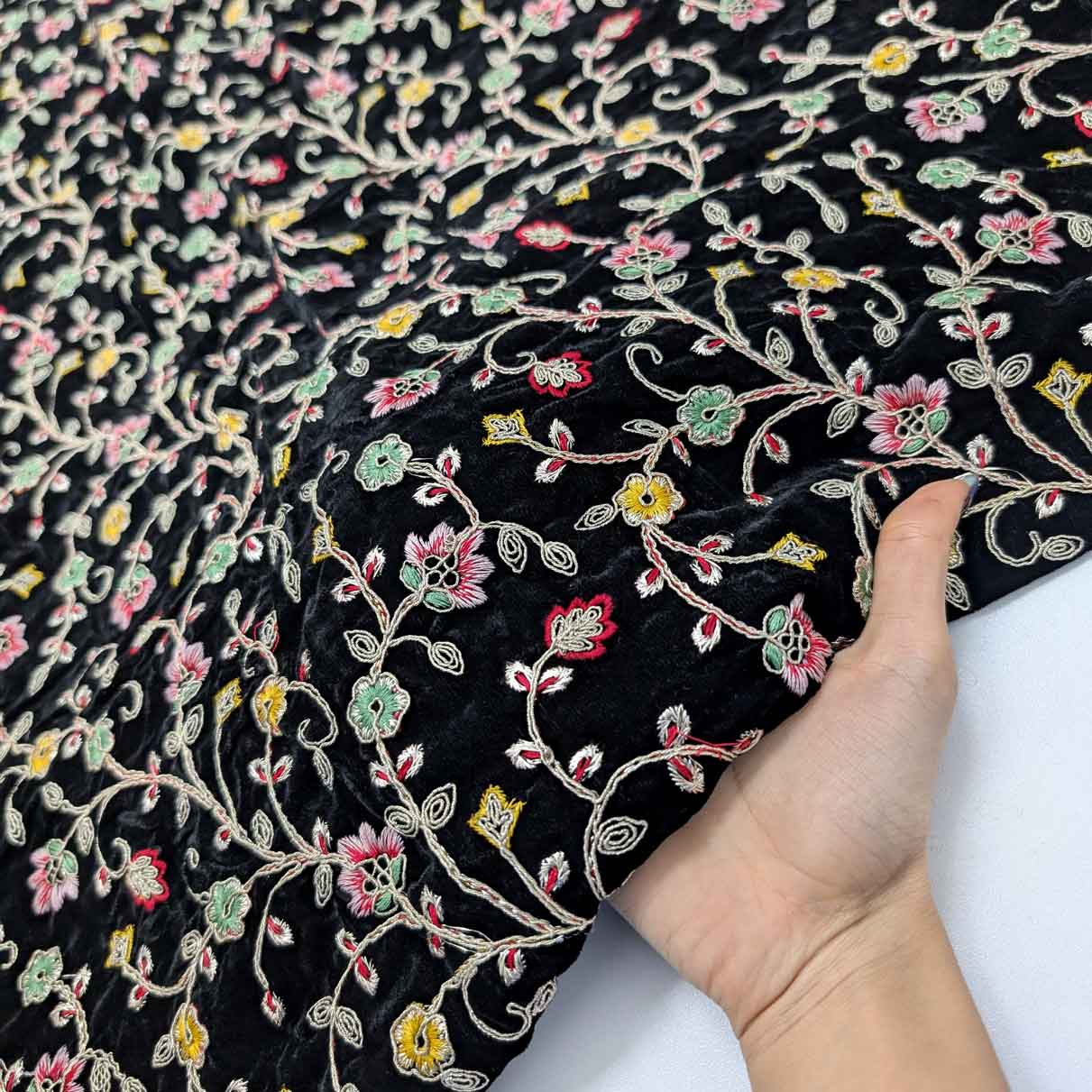 پارچه مخمل سوزندوزی هندی رنگ 35 دهلی 