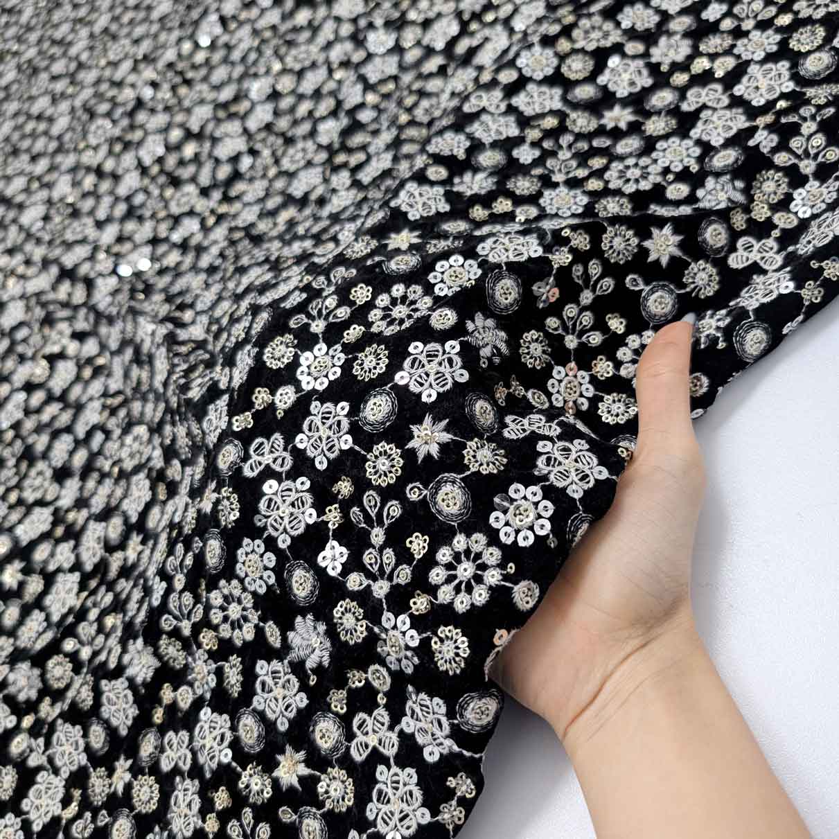 پارچه مخمل سوزندوزی هندی رنگ 216-1 