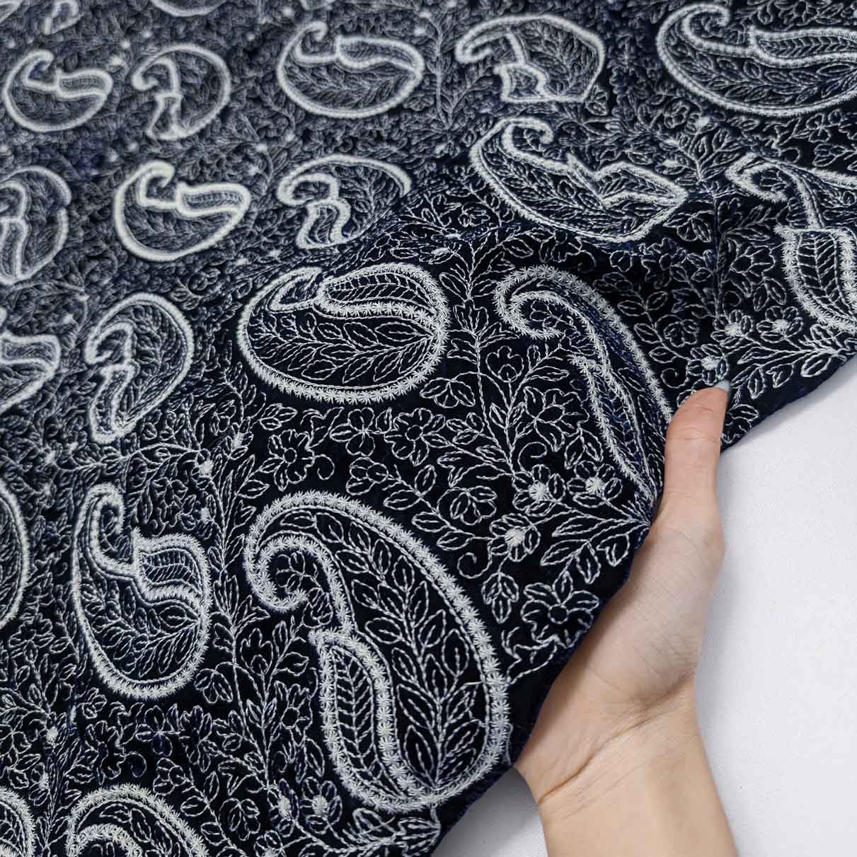 پارچه مخمل سوزندوزی هندی رنگ 217-1 
