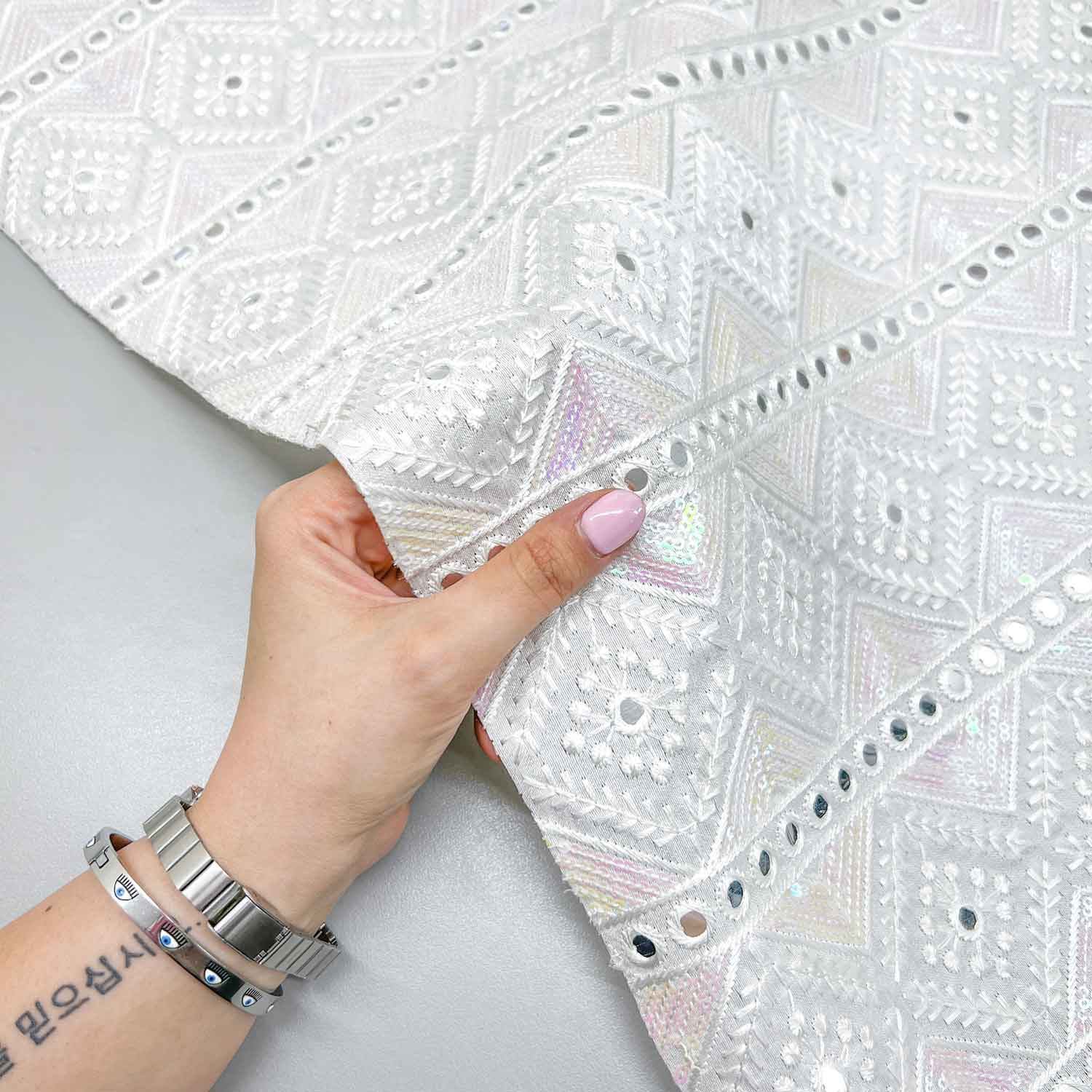 پارچه تافته سوزن دوزی هندی رنگ 250 