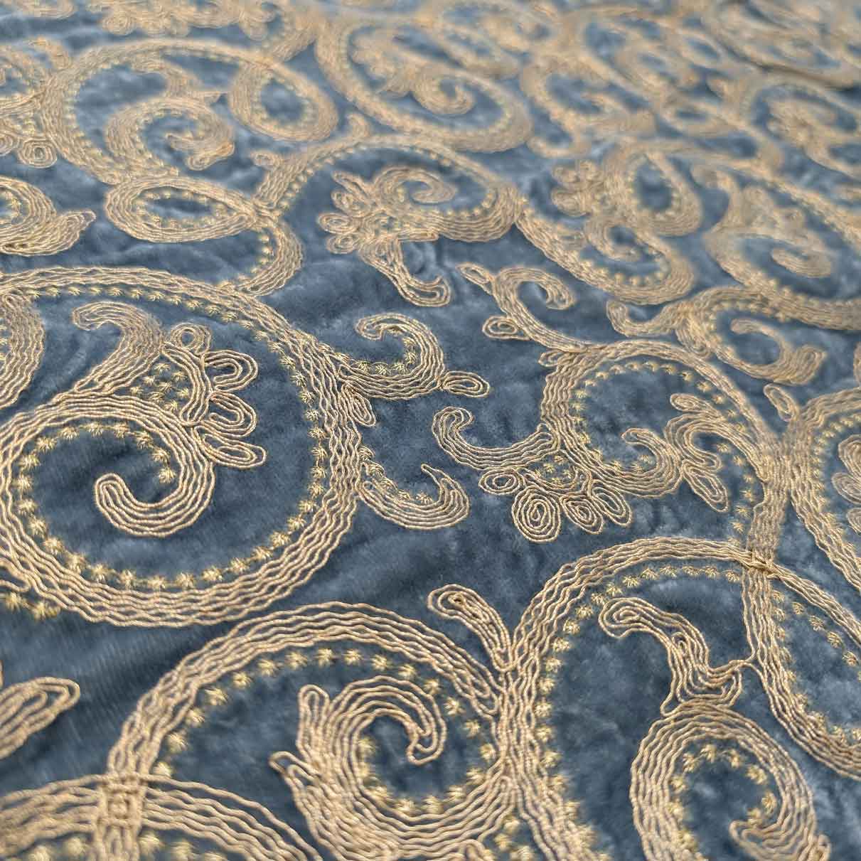 پارچه مخمل سوزندوزی هندی رنگ طوسی آبی 