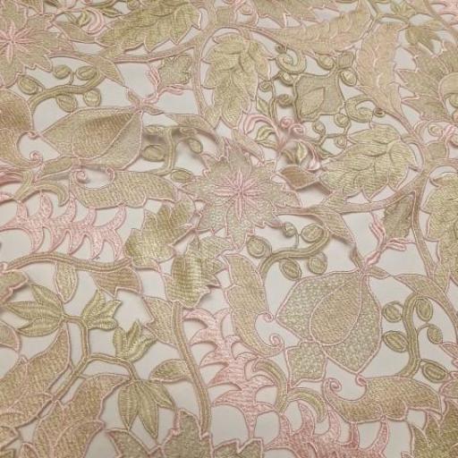 گیپور سه نخ رنگ صورتی کرم 