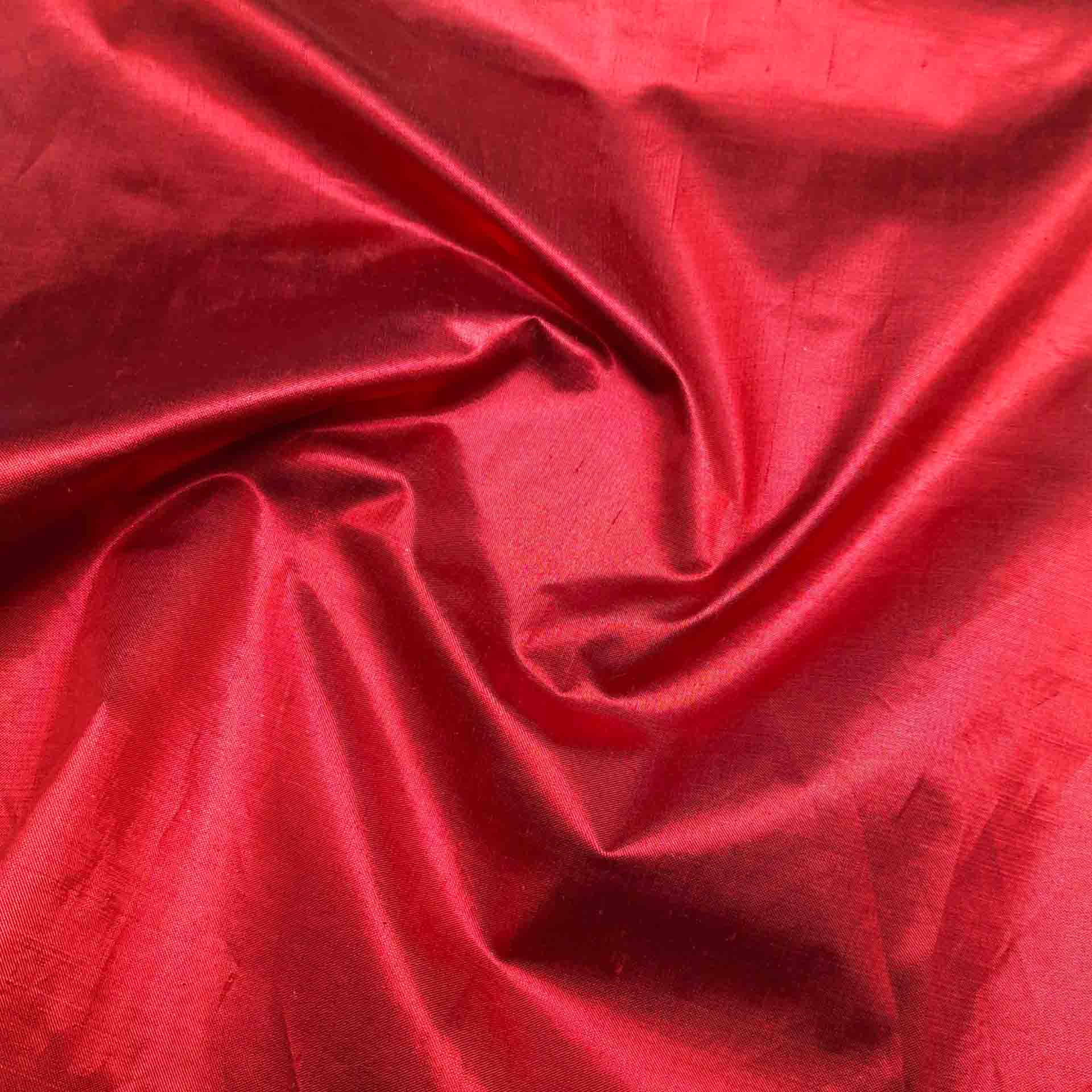 تافته ابریشم شاین رنگ قرمز 