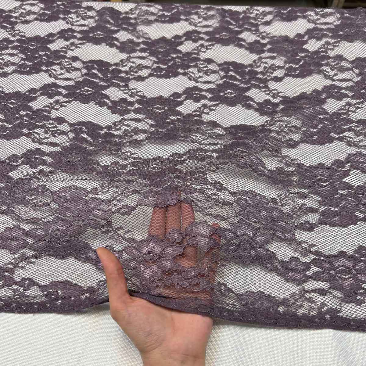 پارچه دانتل سامانتا رنگ قواره 2 متری 