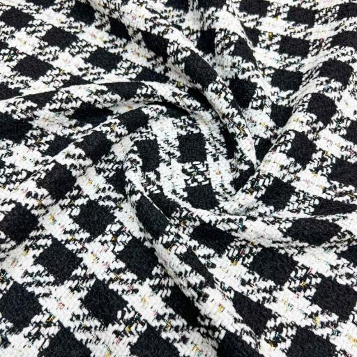 پارچه شانل لمه دار رنگ 652 