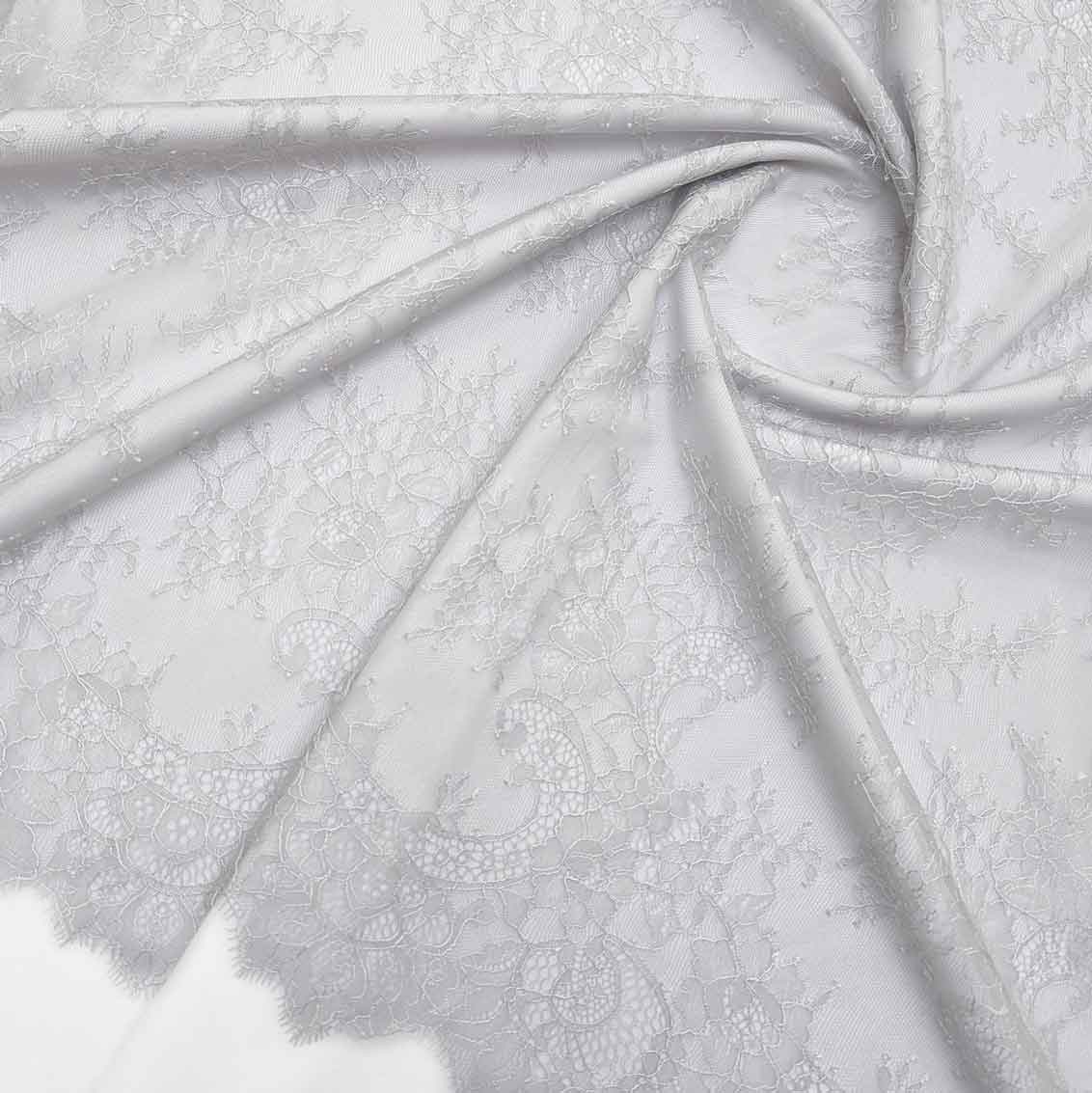 پارچه دانتل شانتیه فرانسه 30837 رنگ نقره ای 