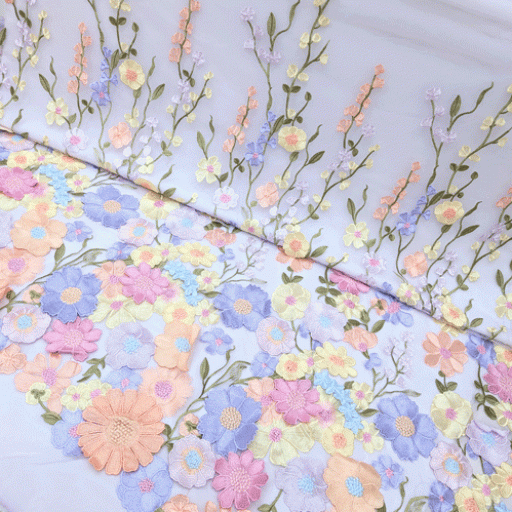 پارچه تور گلدوزی رنگ زمینه یاسی روشن 