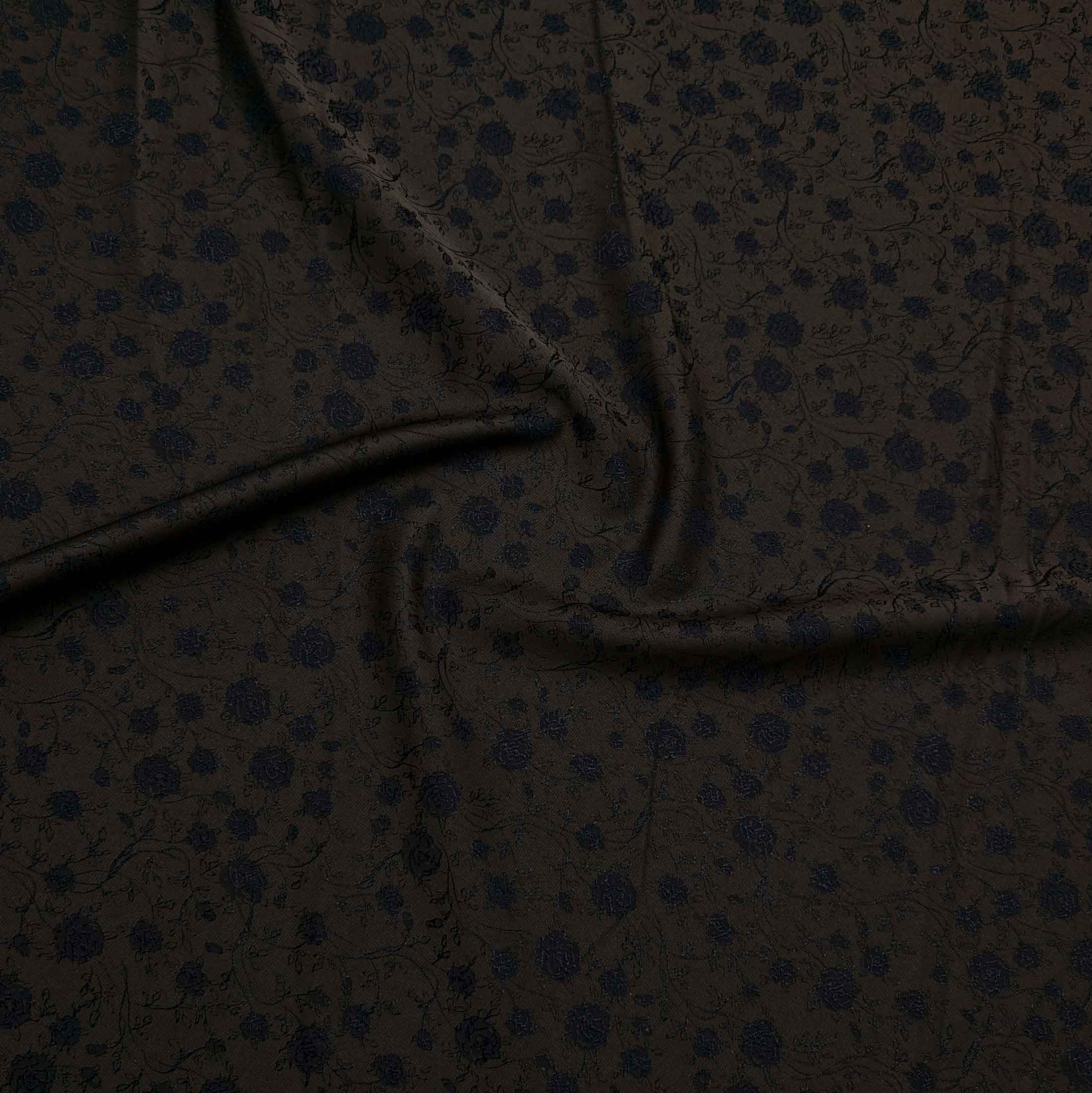 پارچه ژاکارد ویسکوز 013 رنگ شکلاتی مشکی 